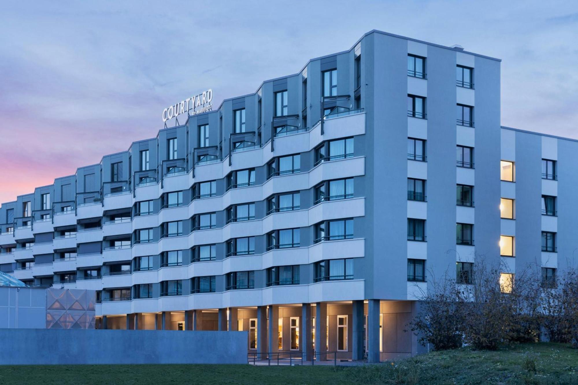 Courtyard By Marriott Biel Bienne Exterior foto
